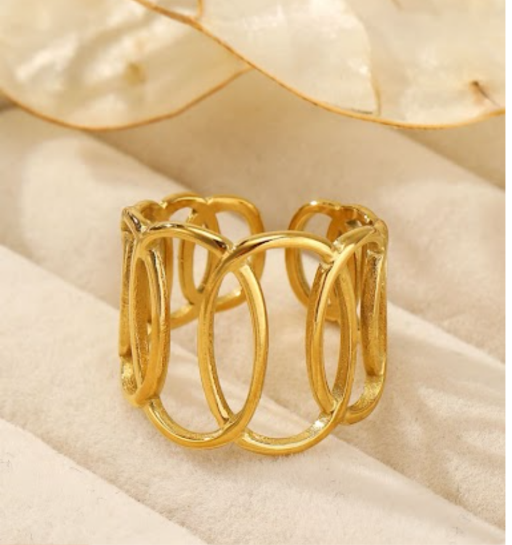Bague ajustable doré avec des cercles en croisés